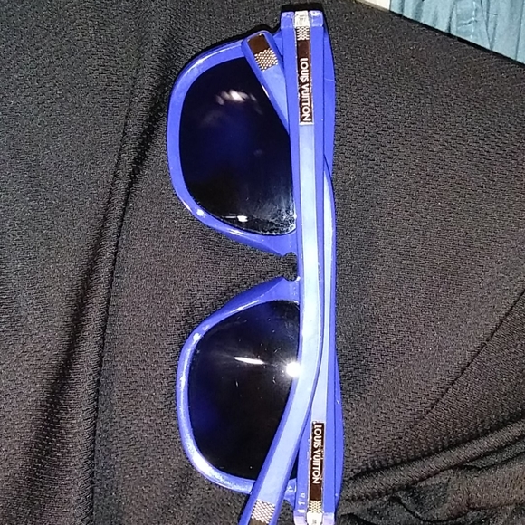 Louis Vuitton Sunglasses MOD. Z0563W - Picture 6 of 7